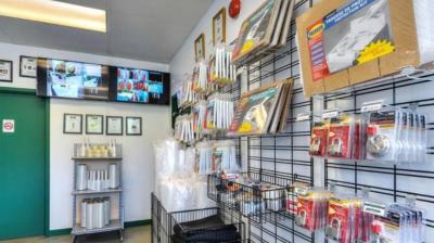 Storage Units at Depotium Mini Entrepôt - Cartoucherie - 1243 de l'Ancienne Cartoucherie St